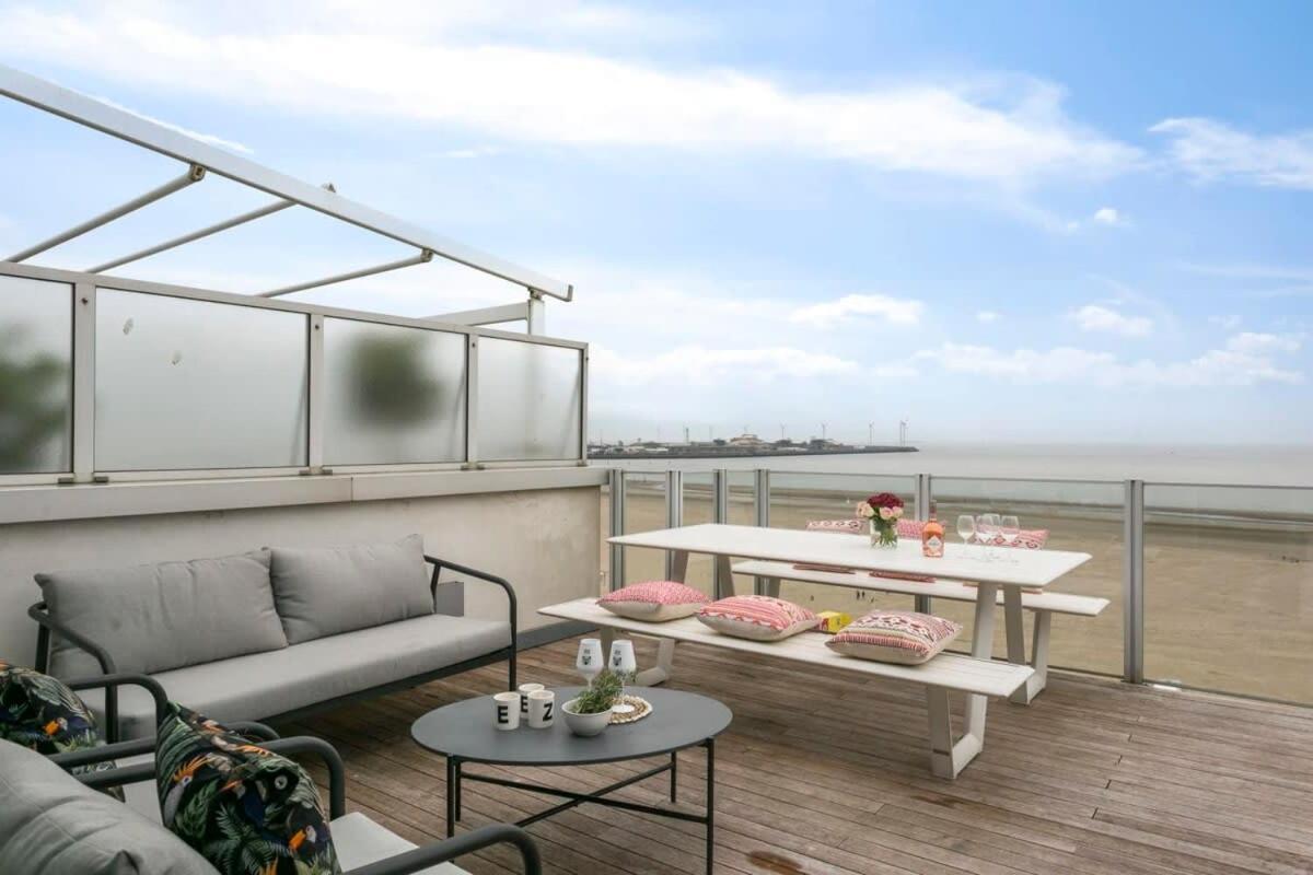 Appartement Modern Penthouse With Stunning Sea-View, Sauna And 2 Large Terraces! à Knokke-Le-Zoute Extérieur photo